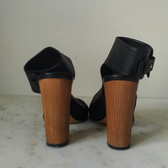 VINCE - black leather block heel Addie sandals - Picture 3 of 8